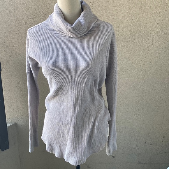 TNA Waffle Knit Turtle Neck - Picture 1 of 2